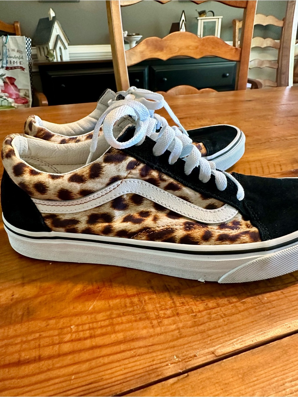 Vans Leopard Print Low-Top Sneakers in Black & Brown - Picture 7 of 7